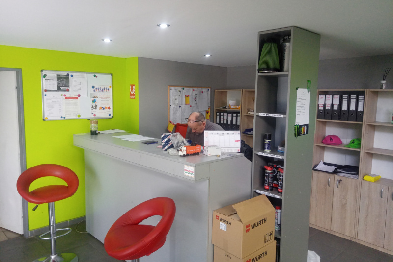 prijímacia kancelária autoservis autoservis